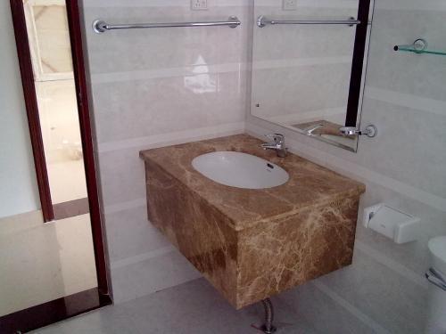 洗手台下面漏水怎么修