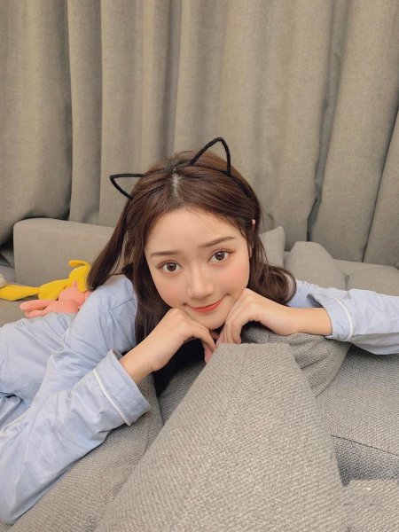 素颜霜和隔离霜先用哪个