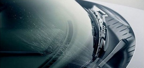 汽车玻璃水是什么意思