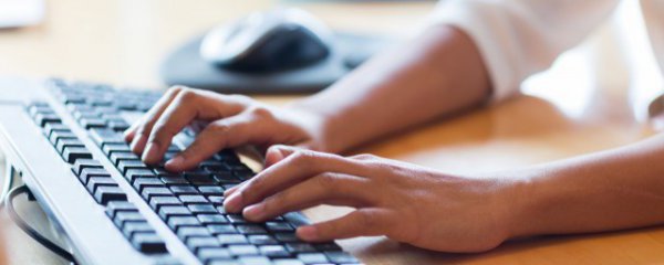 键盘怎么清理灰尘