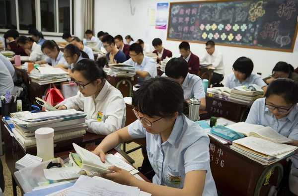 出高考数学题的葛老师