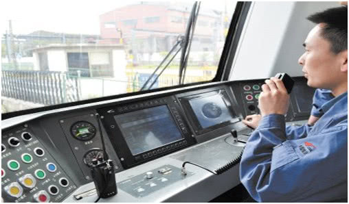 开地铁一个月多少钱