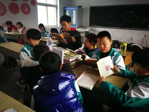 书籍是人类进步的阶梯是谁说的话