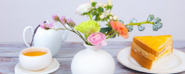 什么花瓶适合摆放客厅