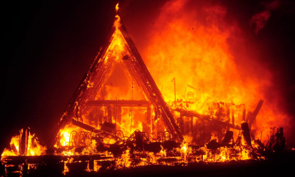 加利福尼亚在美国的哪个位置