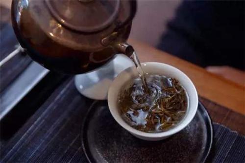 泡第一遍的茶叶水是不是要倒掉