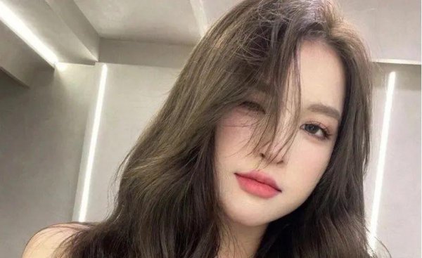 今年流行什么颜色头发图片