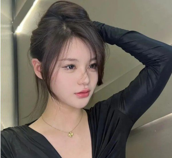 今年流行什么颜色头发图片