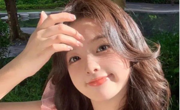 今年流行什么颜色头发图片