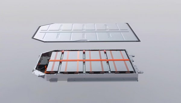 特斯拉磷酸铁锂和三元哪个好