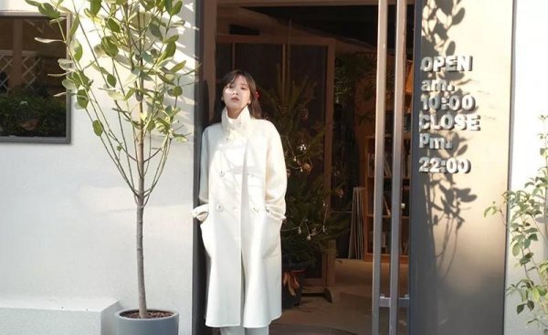 什么颜色显白适合黄皮肤