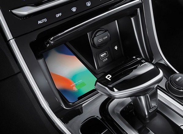 自动挡换挡要踩刹车吗