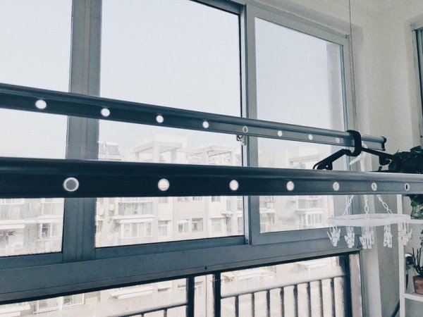 电动衣架和手摇衣架哪个耐用