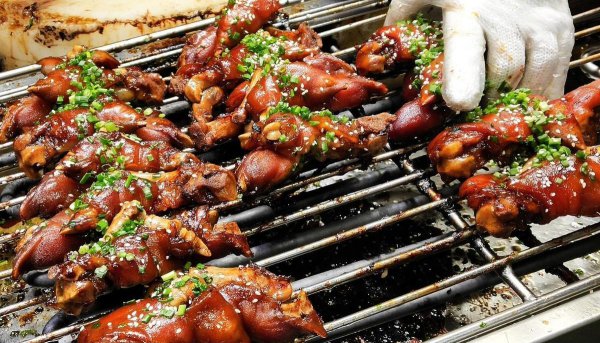 适合女孩摆地摊的小吃