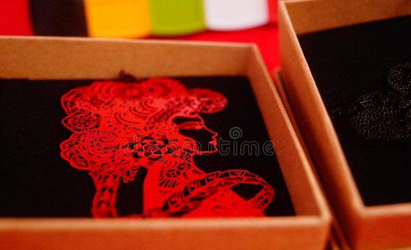 年前卖什么最快最赚钱