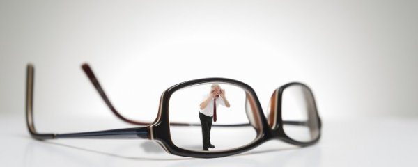 近视眼镜挑选方法