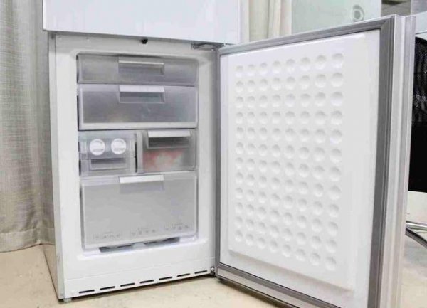 冰箱结冰严重是什么原因