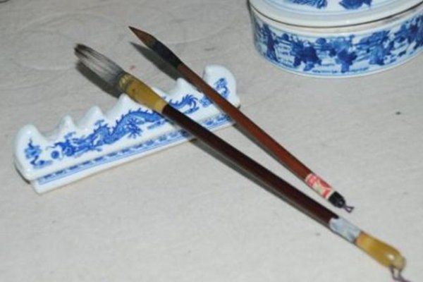 狼毫羊毫兼毫的区别初学者毛笔狼毫和兼毫哪个好