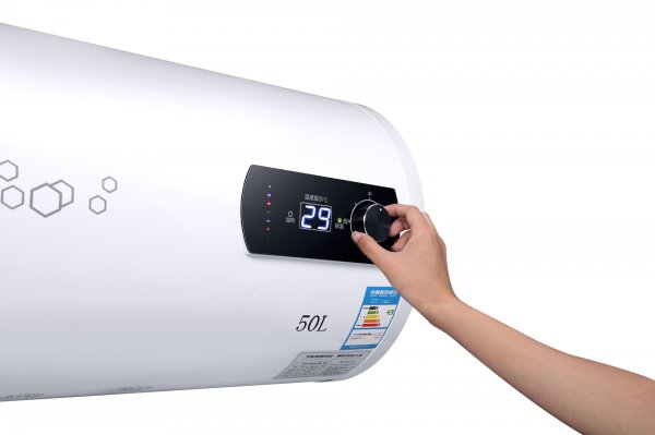 2000w热水器一个月多少度电