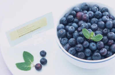 蓝莓冷藏好还是常温好一点 蓝莓放冰箱能保存多久时间