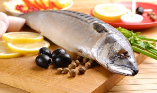 新鲜鱼怎么做凉拌鱼皮好吃 新鲜鱼做凉拌鱼皮的方法分享