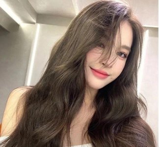 今年流行什么颜色头发图片 最近流行又显白的发色