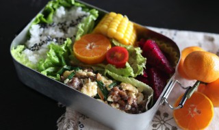 增肌吃碳水还是蛋白质 增肌比较适合吃碳水还是蛋白质呢