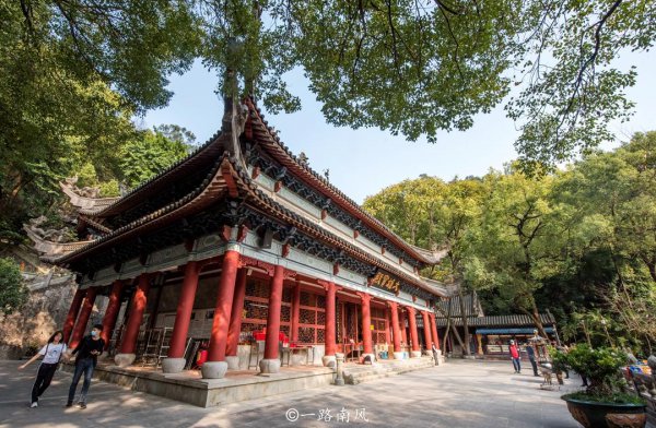 广州白云山海拔多少米