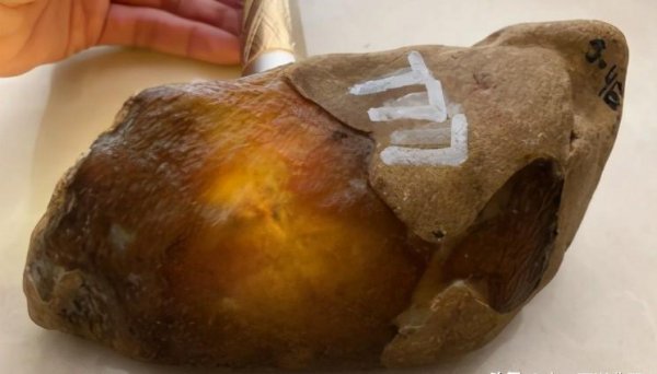 翡翠原石的鉴别口诀