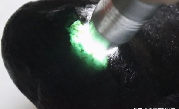 翡翠原石的鉴别口诀