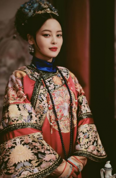 演员辛芷蕾个人资料简介