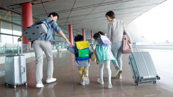 坐飞机随身携带行李要称重么