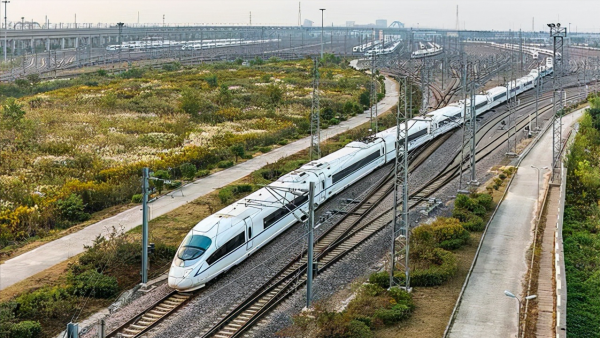 坐飞机随身携带行李要称重么