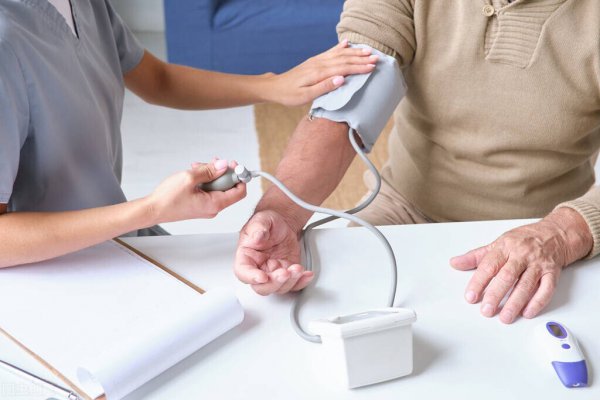 护士退休金一个月大概多少