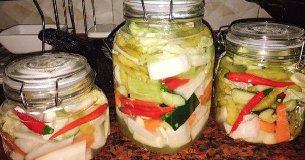 泡菜坛子起白花了怎么办