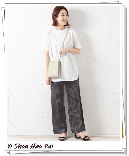 花裤子搭配什么上衣好看图片