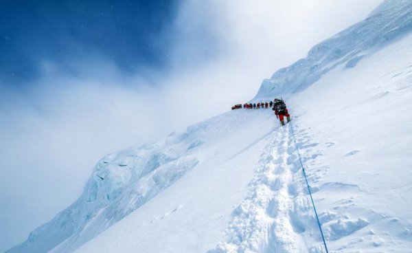 梅里雪山海拔多少米