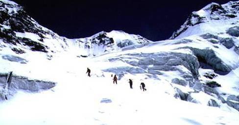 梅里雪山海拔多少米