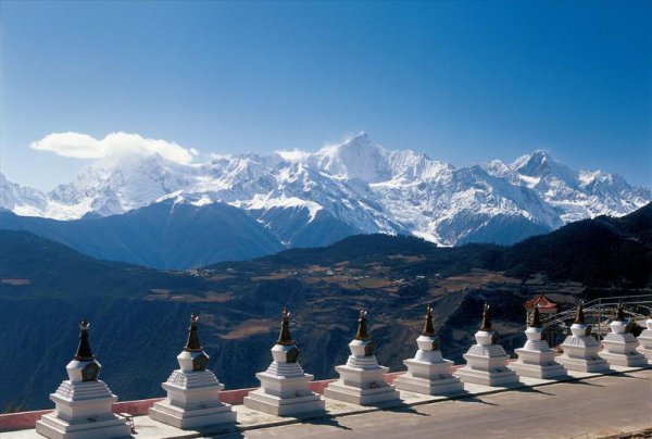 梅里雪山海拔多少米