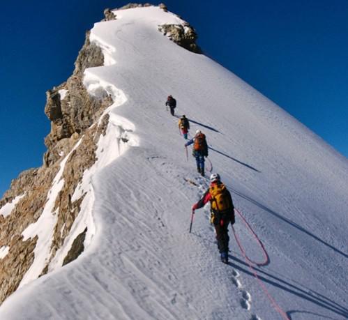 梅里雪山海拔多少米