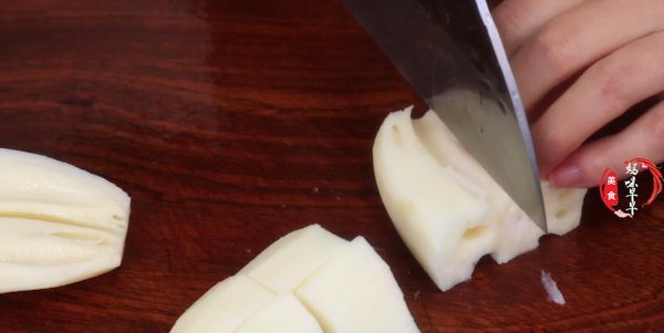 红烧肉要不要用水焯一下