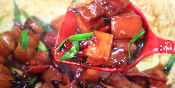 红烧肉要不要用水焯一下