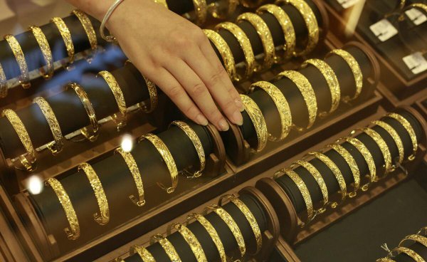 用什么洗黄金项链最亮