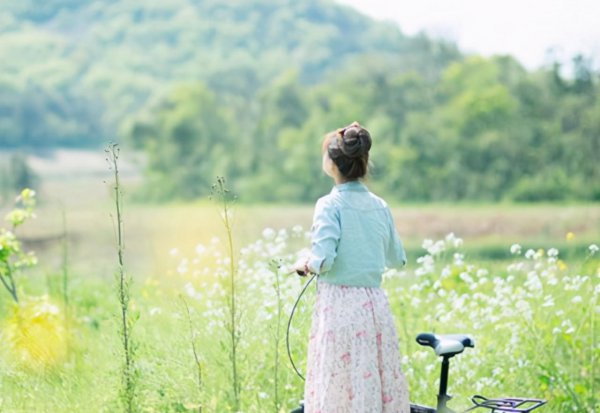 女生不更新朋友圈是恋爱了吗