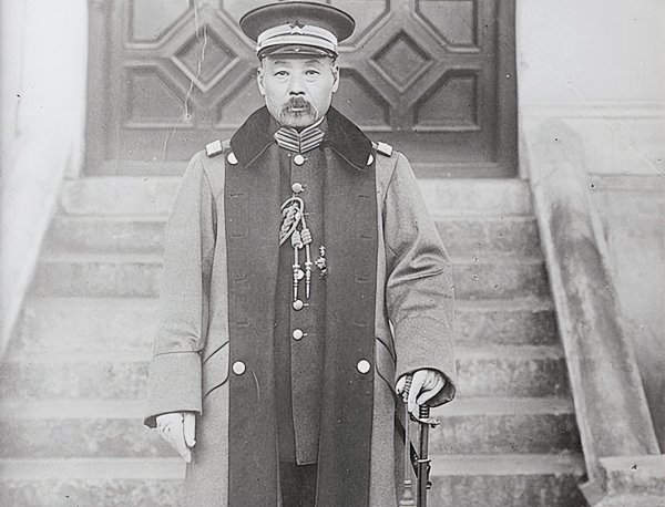 冯国璋和冯巩是什么关系