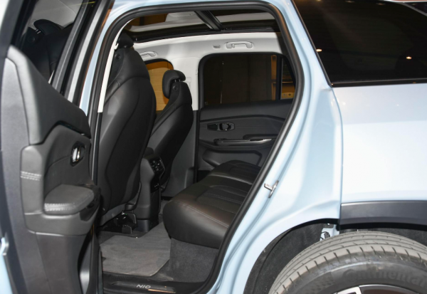 理想和蔚来哪一个靠谱