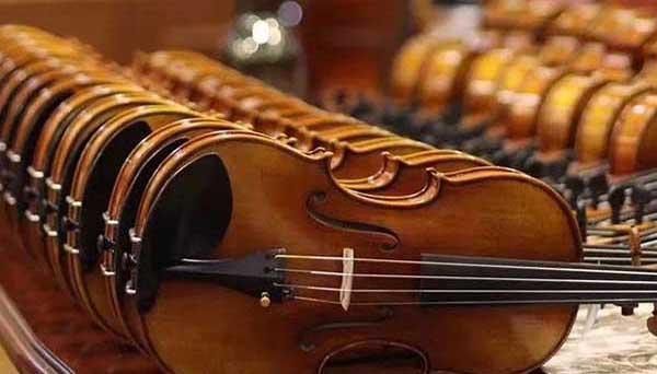 小提琴有几根琴弦