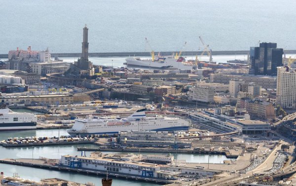 热那亚属于哪个国家的港口