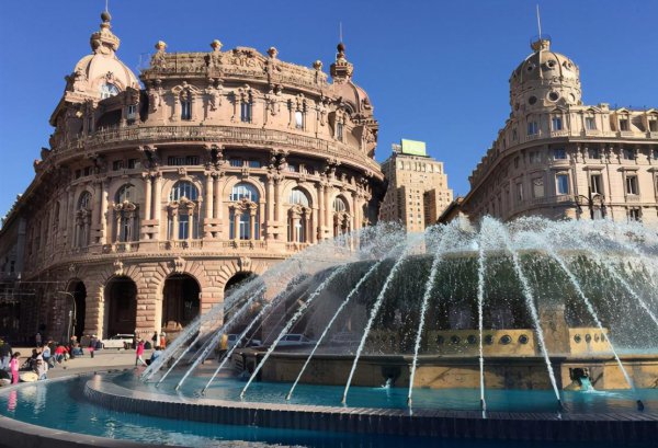 热那亚属于哪个国家的港口