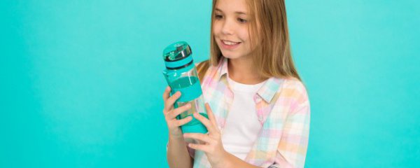 用什么材质的杯子喝水好